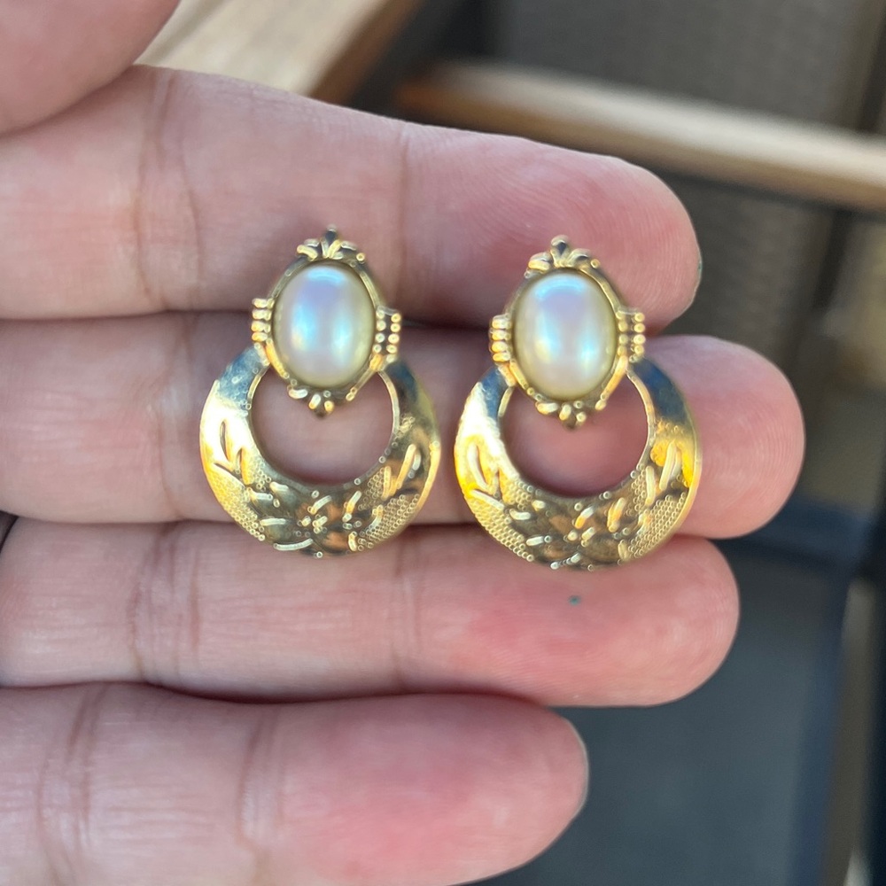 Elegant Gold and Pearl Costume Jewelry Earrings